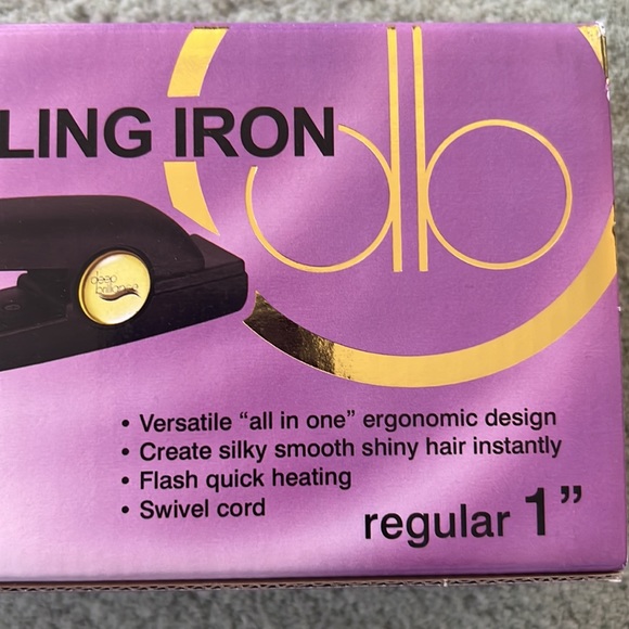 NWT Ceramic straightening iron - Picture 2 of 3
